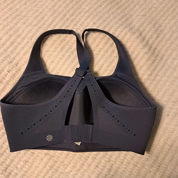 Athleta Sports Bra - Picture 6 of 9